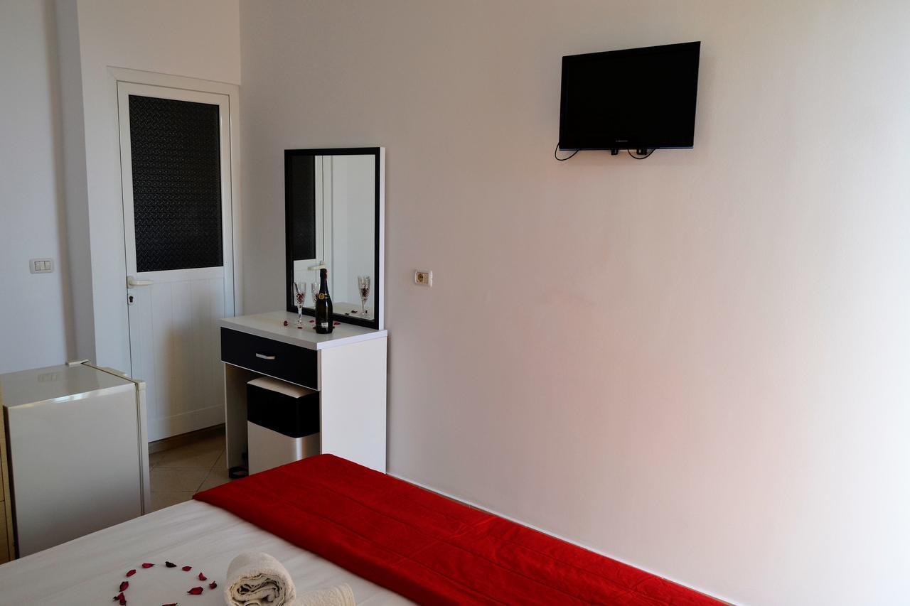 Noah Apartaments Sarandë Eksteriør billede